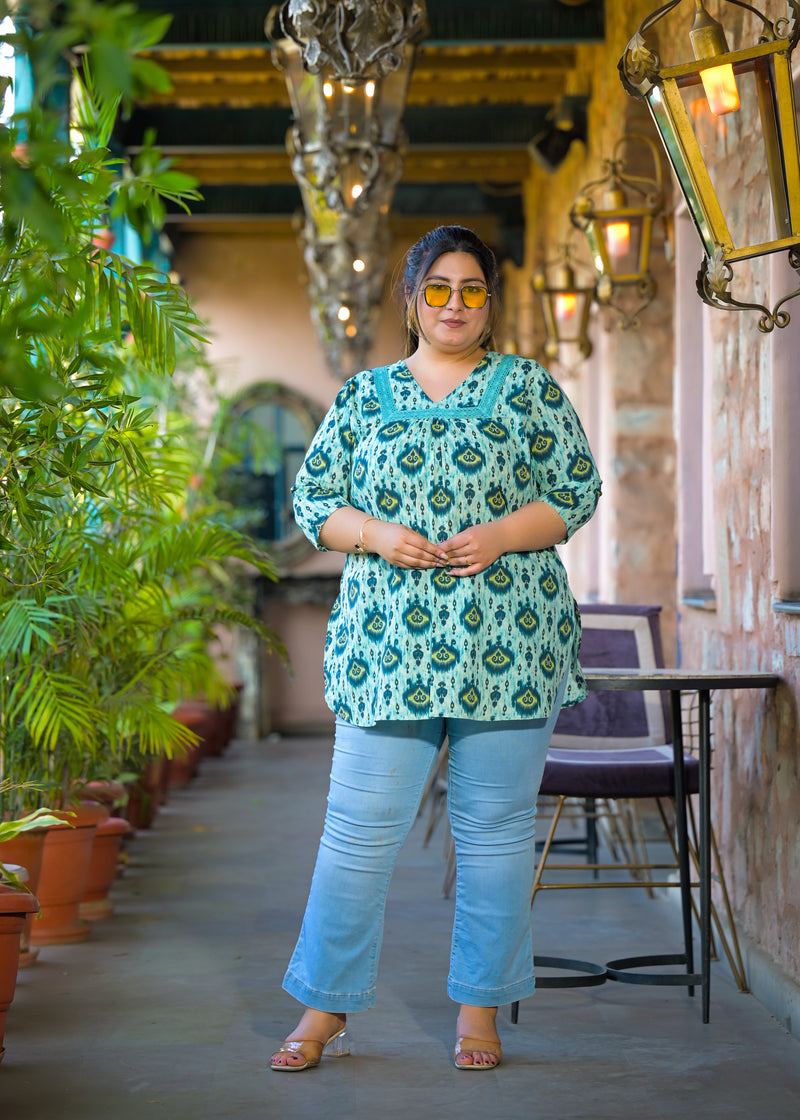 Women Teal Cotton Printed Short Top with V-Neck (Plus Size)