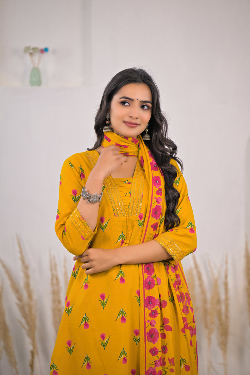 Floral printed kurta set for female