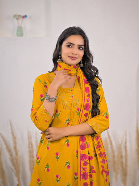 Floral printed kurta set for female