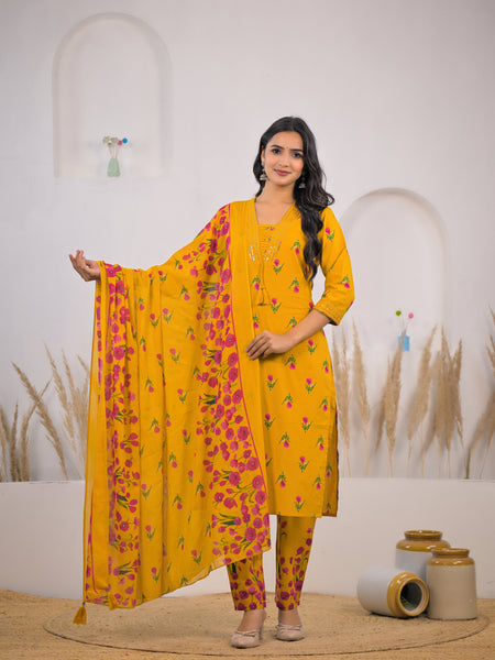 Festive floral kurta set for female