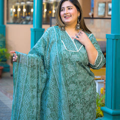 Green Printed Cotton Kurta Pant Dupatta Set for Women (Plus Size)