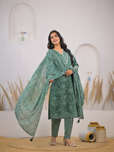 Festive wear kurta set for woman