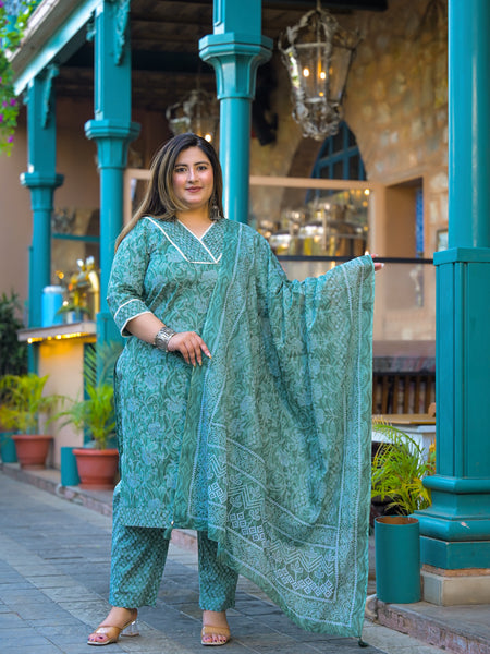 Green Printed Cotton Kurta Pant Dupatta Set for Women (Plus Size)