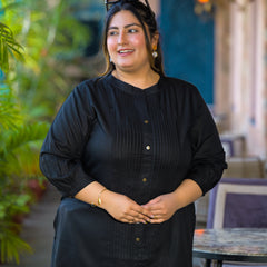 Women Black Rayon Solid Short Top with Round Neck (Plus Size)