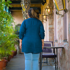 Women Blue Rayon Solid Short Top with Round Neck (Plus Size)