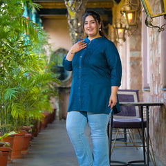 Women Blue Rayon Solid Short Top with Round Neck (Plus Size)