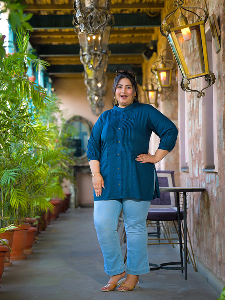 Women Blue Rayon Solid Short Top with Round Neck (Plus Size)