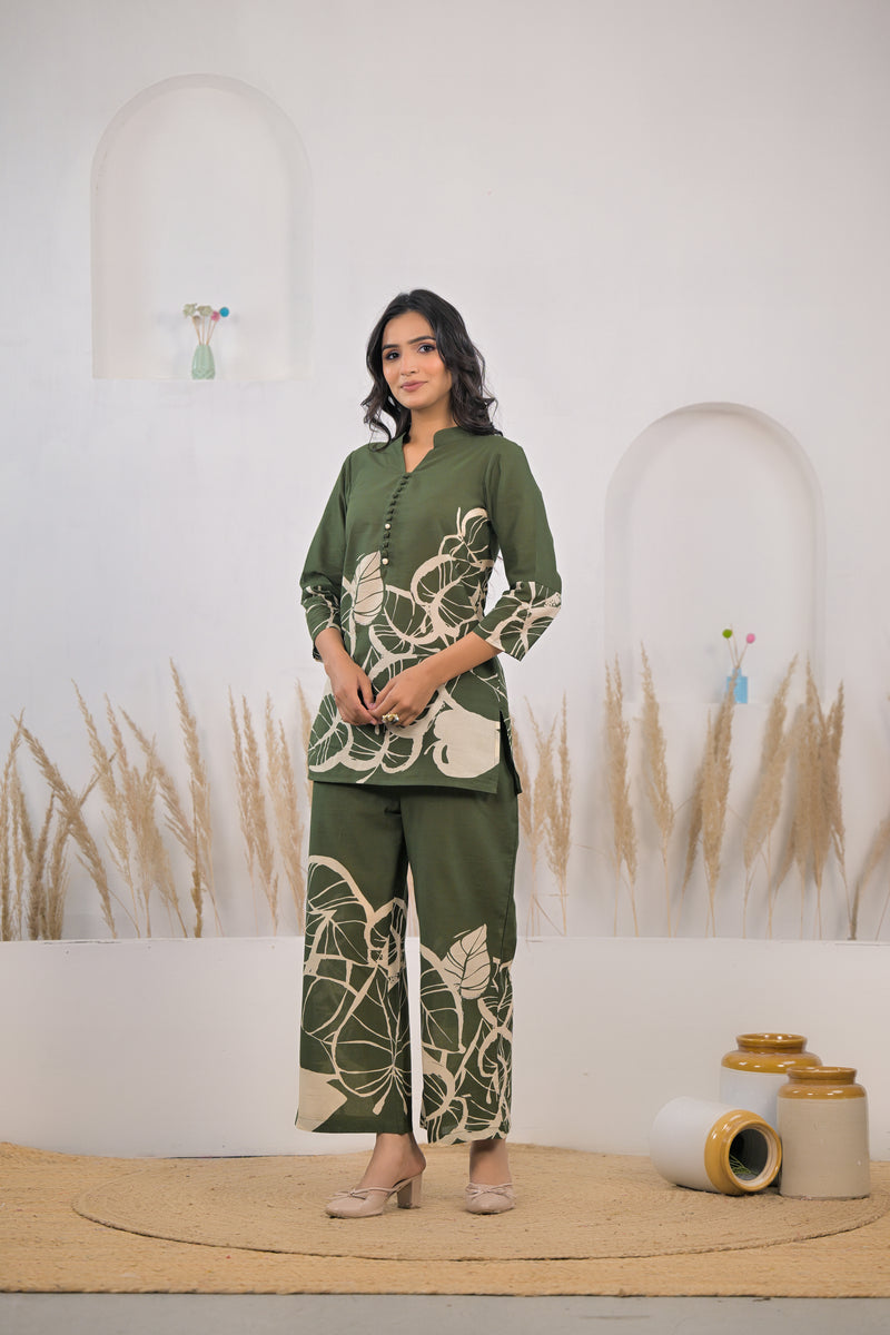 Green cotton printed co ord set for woman
