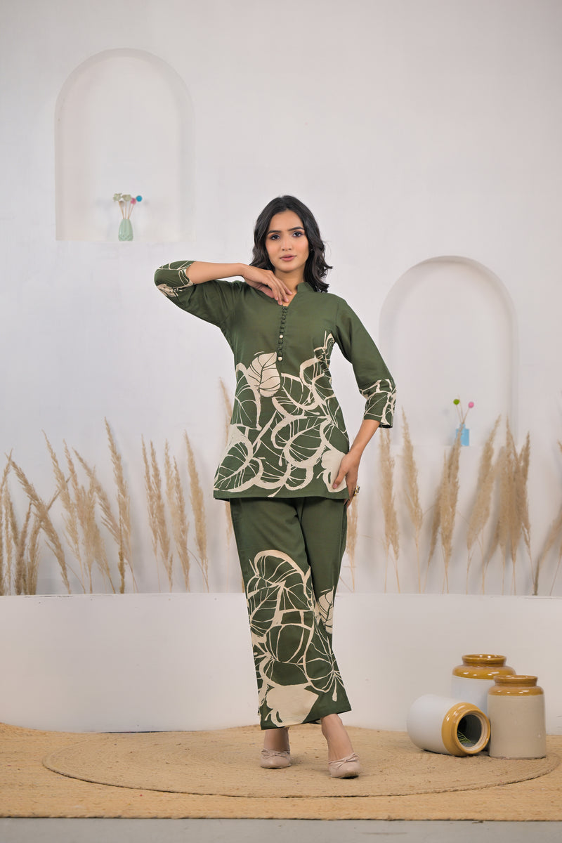 Soft cotton green co ord set woman
